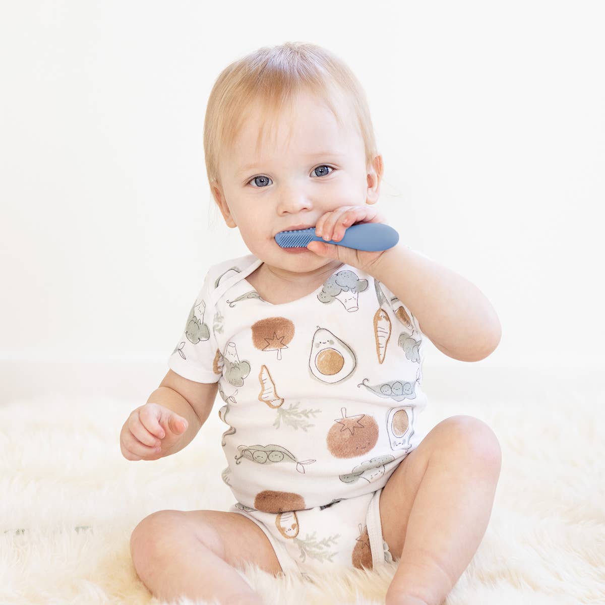 ezpz - Baby-Led™ Toothbrush (Baby 3+ months): Indigo