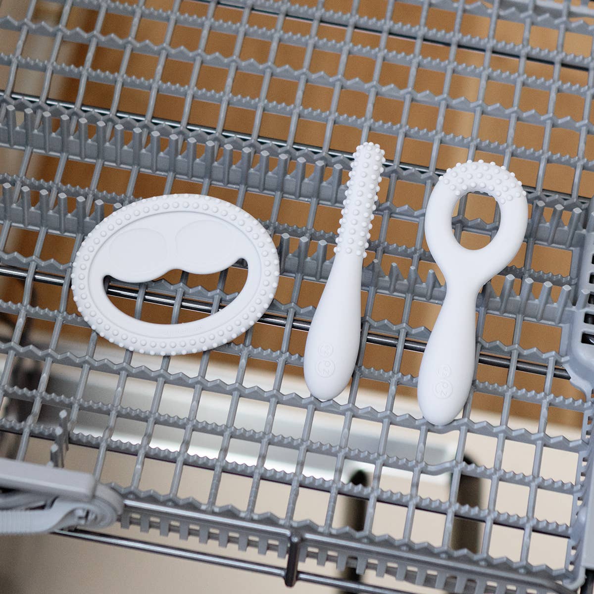 ezpz - Oral Development Tools (Baby / Toddler 3+ months): Sage