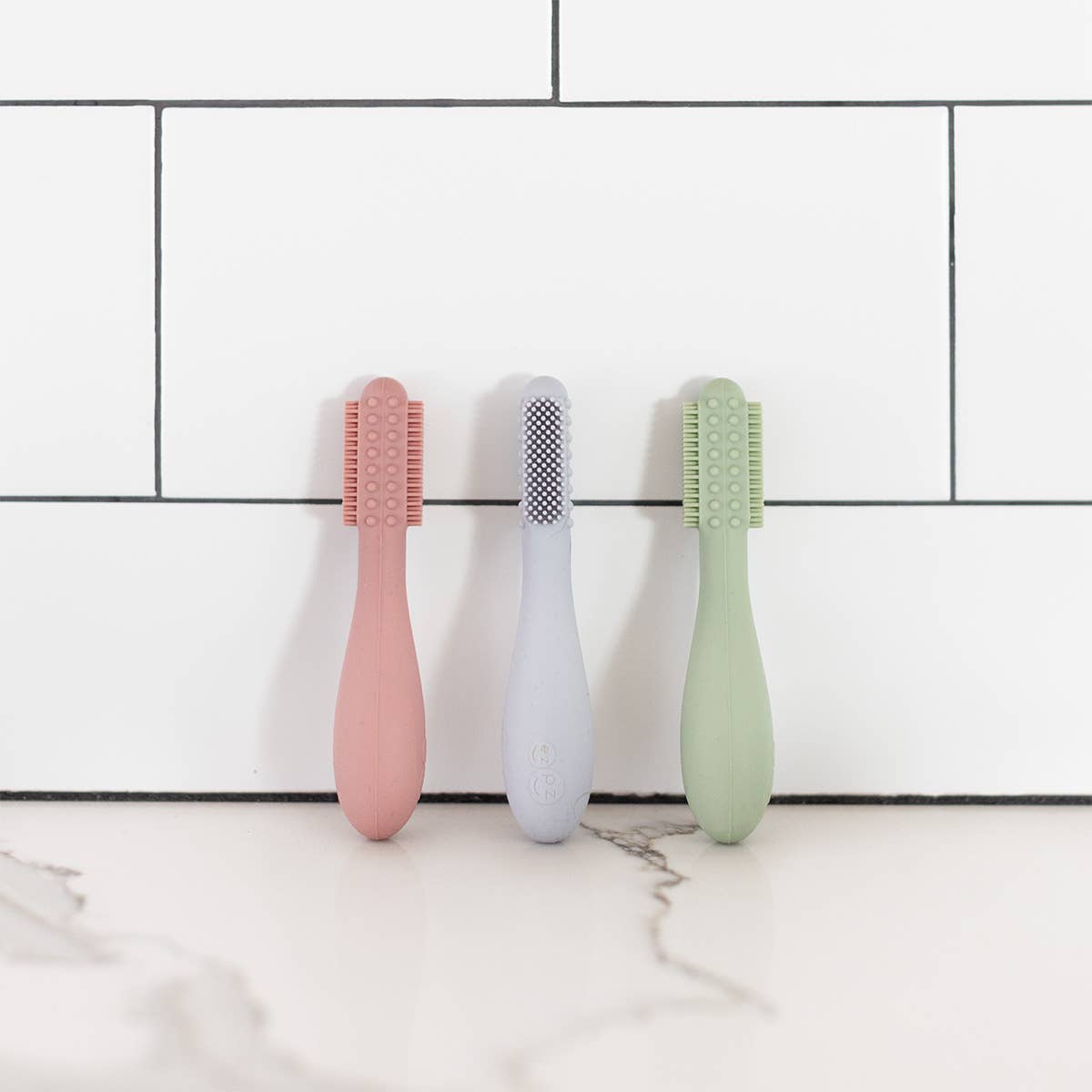 ezpz - Baby-Led™ Toothbrush (Baby 3+ months): Blush