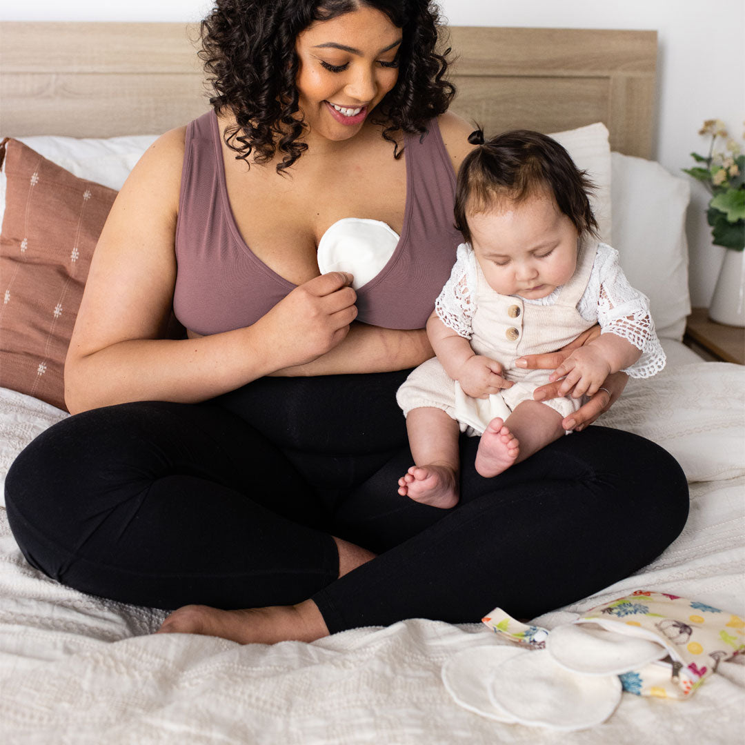 Kindred Bravely - Washable organic Bamboo Nursing Pads (10-Count) in bag