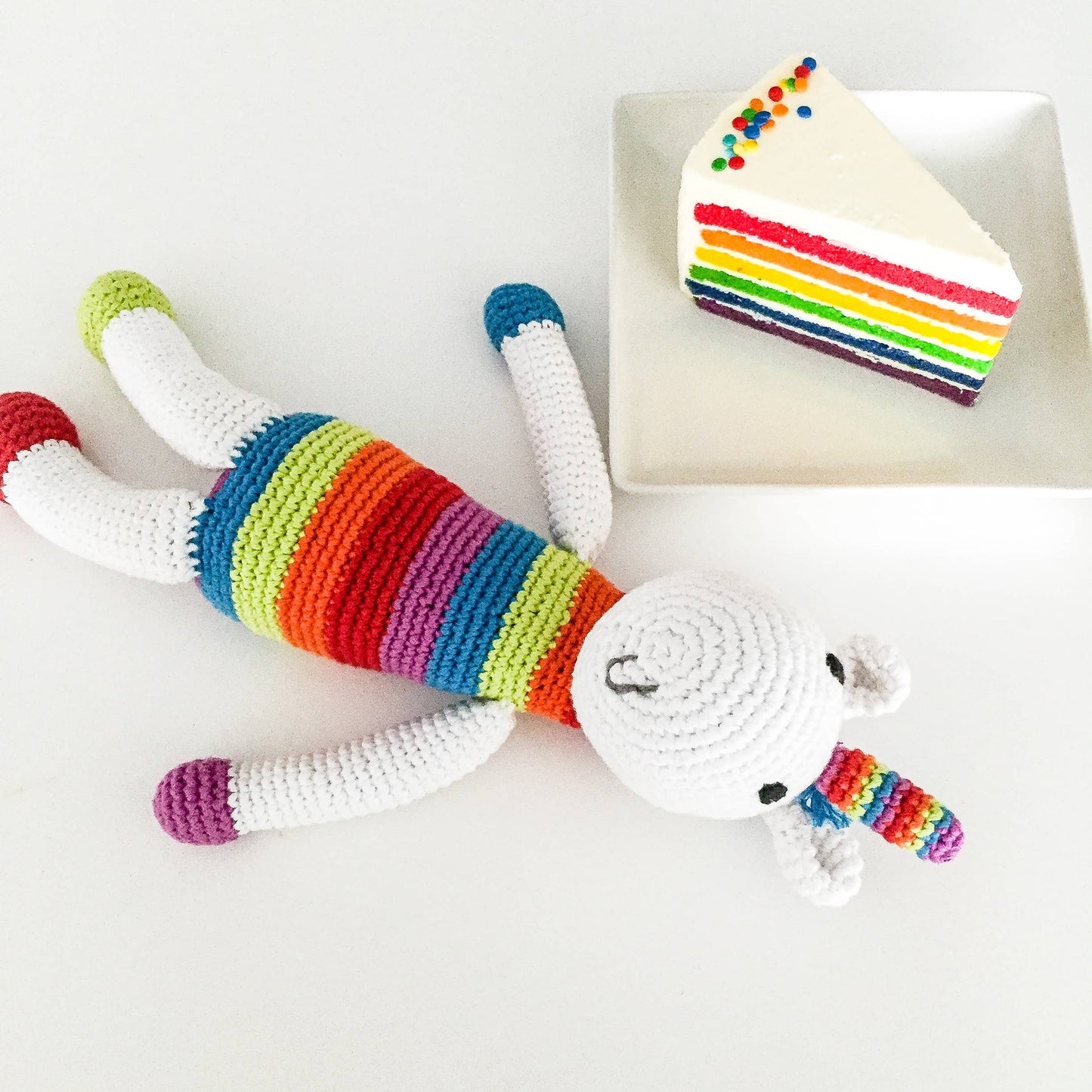 Pebble - White Rattle Unicorn
